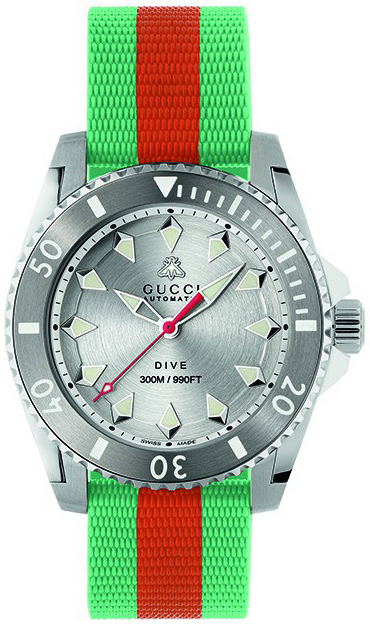 Gucci YA136351 Dive Silverfärgad/Gummi Ø40 mm - Gucci